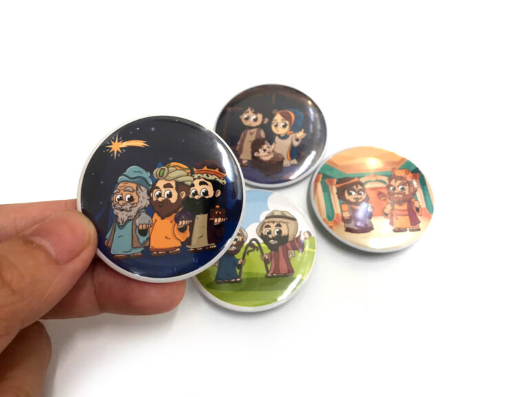 Combo 4 huy hiệu cài balo câu chuyện Chúa Giáng sinh